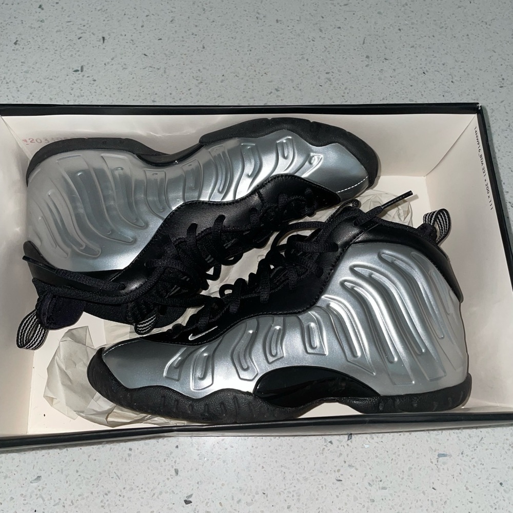 Nike Chrome Foamposites🩶 - Picture 2 of 5